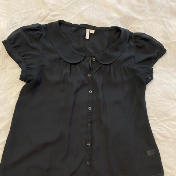 Retro Frenchie navy crepe blouse with cute Peter Pan collar size medium - Picture 2 of 8